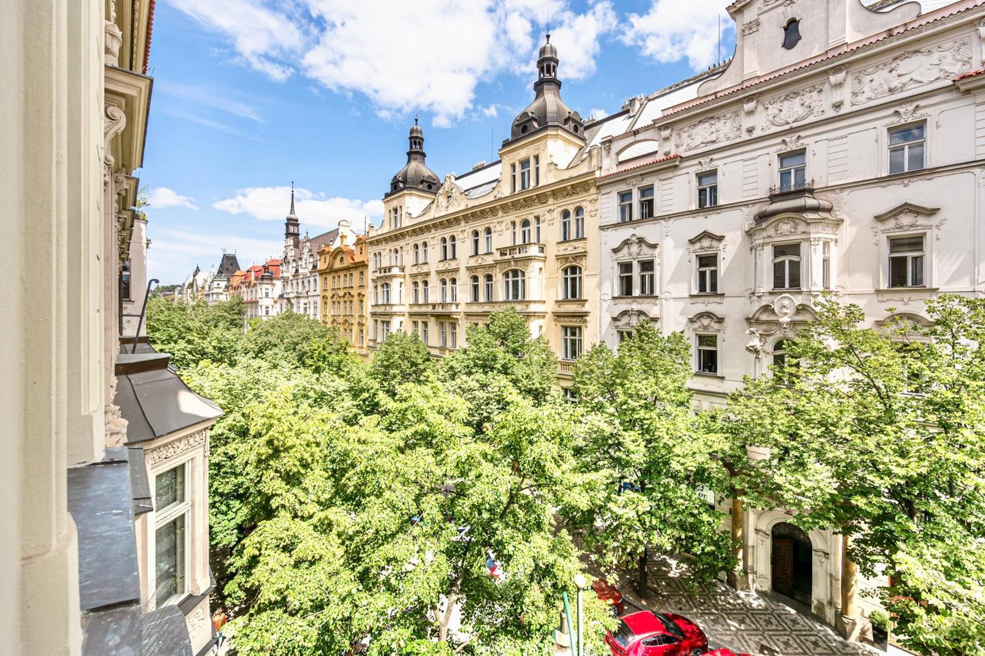 Daire The Old Town Square & Parizska